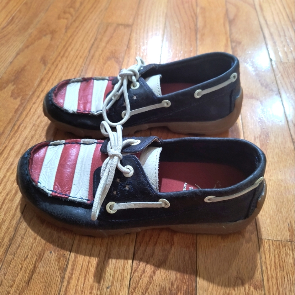 Twisted X moccasin/boat shoes, American flag, size 2M (big kid)